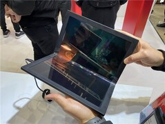 Foldable ThinkPad X1. (Image source: Lenovo/ITHome)