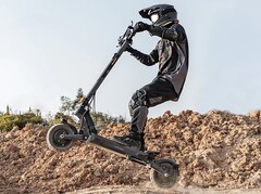 The L2 Max is one of many powerful and well-equipped e-scooters from Ausom