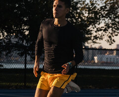 The Forerunner 265 comes in multiple finishes, including the Aqua and Black option pictured. (Image source: Garmin)