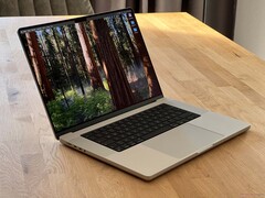 The Apple MacBook Pro 16 (Image source: Notebookcheck)