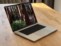 Apple MacBook Pro 16 (image source: Notebookcheck)