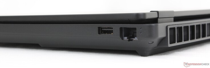 Right: USB-A (10 Gbps), RJ-45 (1 Gbps)