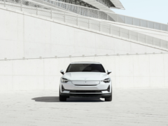 The 2024 Polestar 2 Long range Single motor model has up to 635 km (~395 miles) range. (Image source: Polestar)