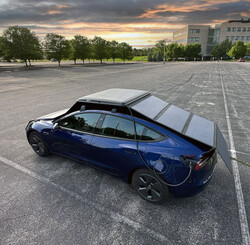 The size is certainly suitable for a Tesla Model 3. (Image source: Gosun)