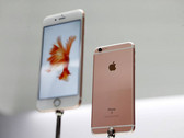 Apple's revenue rises 28% for fiscal 2015