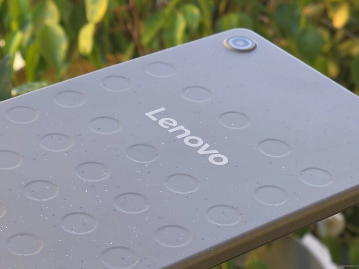  Lenovo Tab One Test Tablet (Image source: Marcus Herbrich)
