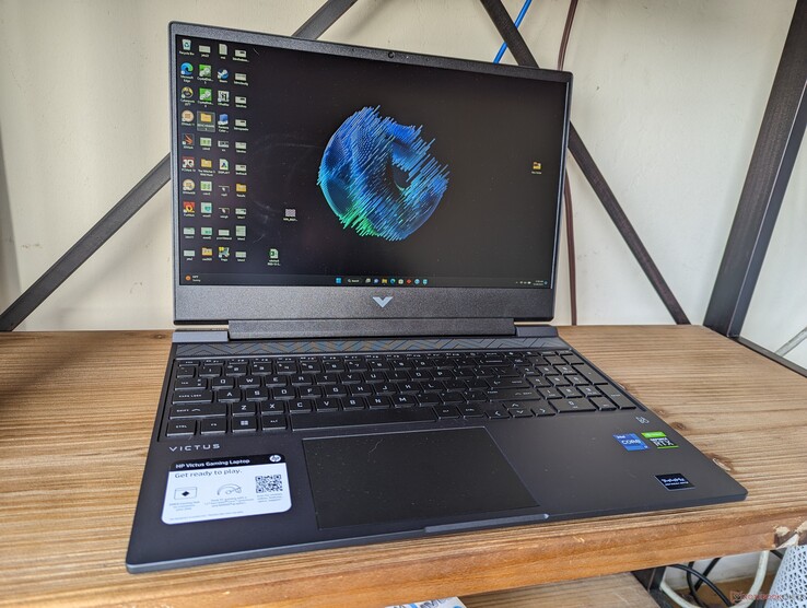 This Laptop Fulfills Your Basic Gaming Needs - HP Victus 15 Review 