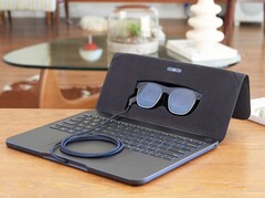 The Spacetop G1 boasts 5G, Bluetooth 5.3 and Wi-Fi 7 connectivity. (Image source: Sightful)