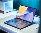 Lenovo Yoga Pro 9i 16 Laptop im Test - Tolles Mini-LED-Panel, aber unnötige Sparmaßnahmen