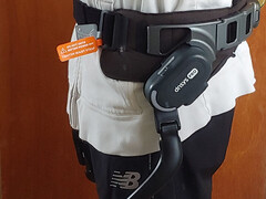 Motors must be aligned over hips. (Image source: Notebookcheck)