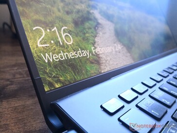 VAIO Zグロッシープレミアムカーボン(i7、Win10、SSD512) | www.unimac.az