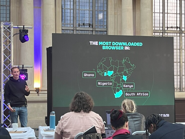 Opera has achieved market leadership in several countries – if you don't consider preinstalled browsers. (Image: Andreas Sebayang/Notebookcheck.com)