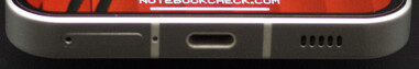 Bottom: SIM card slot, microphone, USB-C-port, speaker