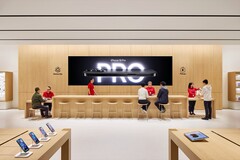 iPad repairs will now be carried out directly at Apple Stores. (Image source: Apple)