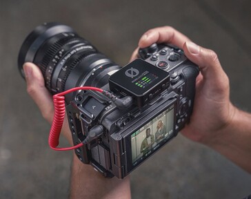 Recording directly to camera via 3.5 mm cable (Image Source: Rode)