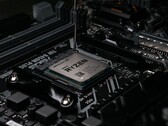 AMD's next Ryzen desktop processors may offer Zen 4 processor cores and RDNA 2 GPUs. (Image source: Luis Gonzalez)