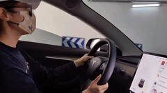 Ms. Zheng's Tesla screen acted out in a scary coincidence (image: Chengdu) 