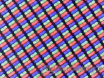 Sharp RGB subpixels. However, the overlying touchscreen layer adds a slight graininess to the image