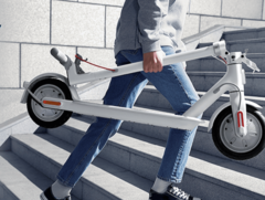 The Xiaomi Electric Scooter 3 Lite with 25 kph (~16 mph) top speed could soon arrive in Europe. (Image source: Xiaomi)