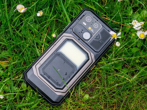 Rugged survival phone - AGM G3 Pro review