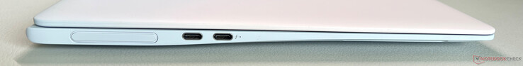 Left side: Webcam, USB-C 3.2 Gen.2 (10 Gbps, DisplayPort-ALT mode, power delivery), USB-C 4.0 w/ Thunderbolt 4 (40 Gbps, DisplayPort-ALT mode, power delivery)