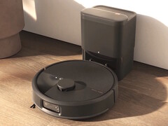 The iRobot Roomba Max 705 Vac robot vacuum simplifies home cleaning with its AutoEmpty dock. (Image source: iRobot)