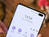 This selfie camera's oneday successor may not even be visible within the display. (Source: AndroidPIT)