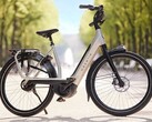 The Gazelle Avignon C380 HMB LTD e-bike has up to 155 km (~96 miles) range. (Image source: Gazelle)