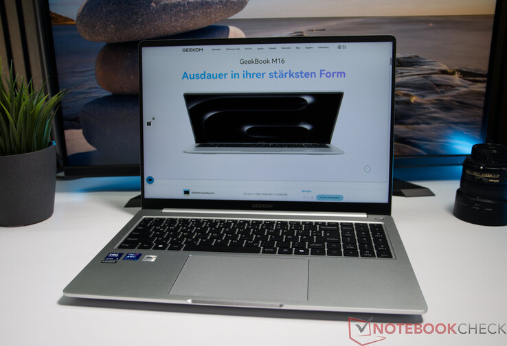 Geekom GeekBook M16