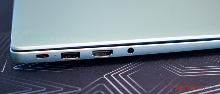 USB-C (data, charging, DisplayPort), USB-A (3.2 Gen 1), HDMI, 3.5 mm headset connection