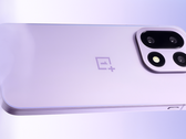 The OnePlus 15 in Mist Purple. (Image source: OnePlus, edited)