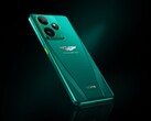 The Realme GT 7 Dream Edition was co-designed with Aston Martin Aramco F1 Team. (Image source: Realme)
