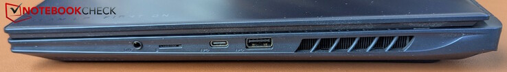 Right: USB-A 3.2 Gen 2, USB-C with Thunderbolt 4 (PD 3.0, DP 1.4, USB 4), micro SD card reader, headset jack