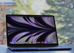 The MacBook Air 15 may only be a larger version of its 13.6-inch counterpart. (Image source: James Yarema)