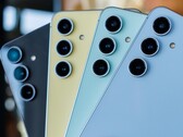 The Samsung Galaxy S24 FE in review at Notebookcheck. (Image source: Notebookcheck)