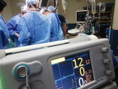 The study involving CHARTwatch showed that deaths in the GIM unit dropped from 2.1% (before the AI tool) to 1.6% (after the AI tool). (Image source: Natanael Melchor via Unsplash)