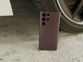 Can the S22 Ultra withstand this car? (Source: PBKReviews via YouTube)