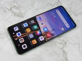 In our tests, the Xiaomi Redmi Note 12 5G achieves four-digit brightness rates with its 120 Hz AMOLED screen.