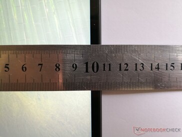 Narrow side bezels