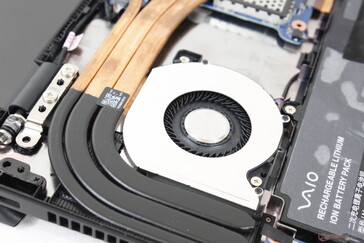 Single ~40 mm fan