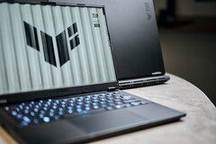 ASUS TUF Gaming A14 and A16 feature space for two SSDs. (Source: Alex Waetzel for Notebookcheck)