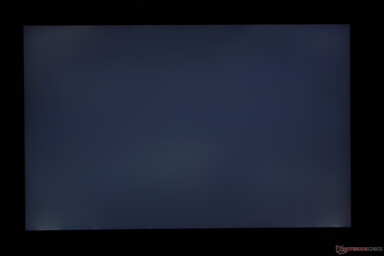 Minor uneven backlight bleeding along the corners