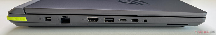 Left: power, Ethernet (2.5 Gbit/s), HDMI 2.1 FRL, USB-A 3.2 Gen.2 (10 Gbit/s), 2x USB-C 4.0 with Thunderbolt 5 (120 Gbit/s, DisplayPort ALT mode, Power Delivery), 3.5-mm audio