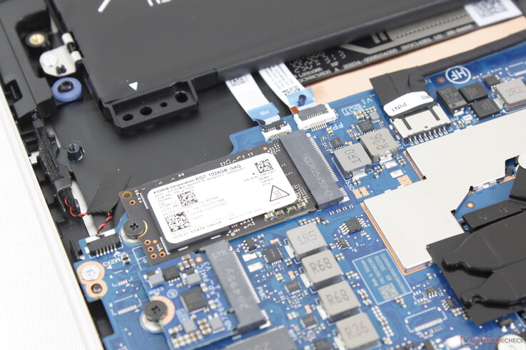 Supports only smaller M.2 2242 size SSDs. Secondary SSDs are not supported