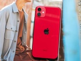 The Apple iPhone 16 will have a similar camera layout to the iPhone 11. (Image source: Vựa Táo)