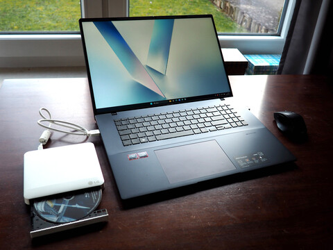 Asus VivoBook 18 laptop review: The display monster for just under $1,000