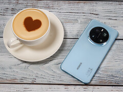Honor Magic7 Pro (image source: Daniel Schmidt)