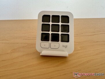 The keypad on its stand (Image source: Notebookcheck)