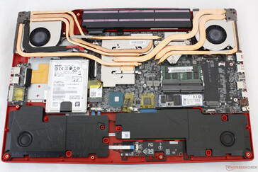 Direct access to most core components. Note the vast amount of unoccupied empty space