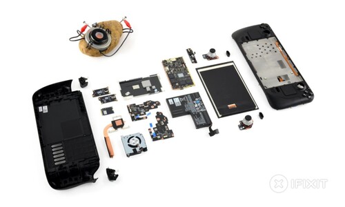 The Steam Deck earned a 7/10 repairability score from iFixit for being easy to teardown and relatively modular. Image source: iFixit